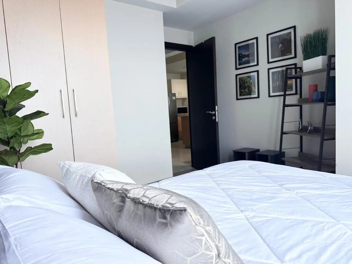 Image 1 of City Lights Apartment in BGC