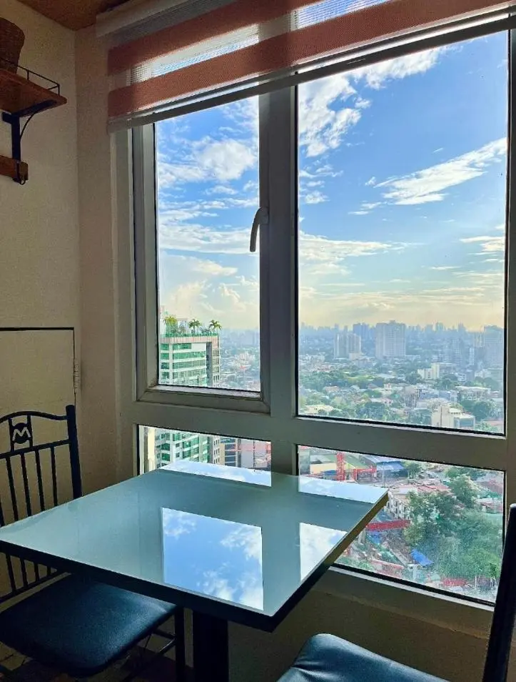 Image 4 of City View Suite