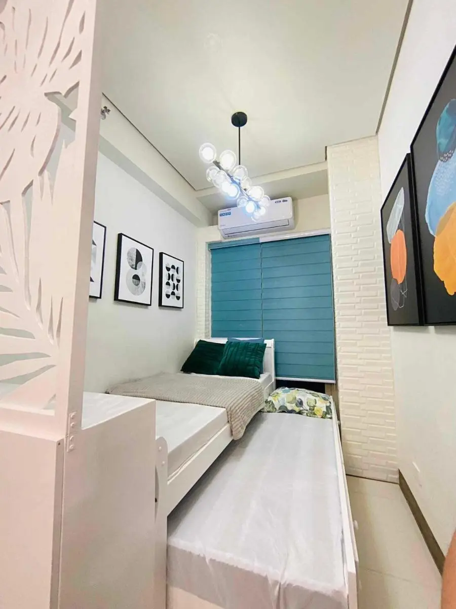 Image 2 of Coast Stay by J 41st floor Penthouse