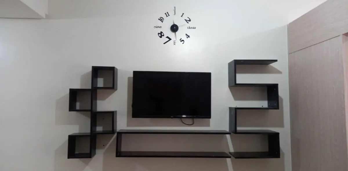 Image 2 of Comfy 1 Bedroom with Netflix & Free Wifi – Trees Residences Condominium