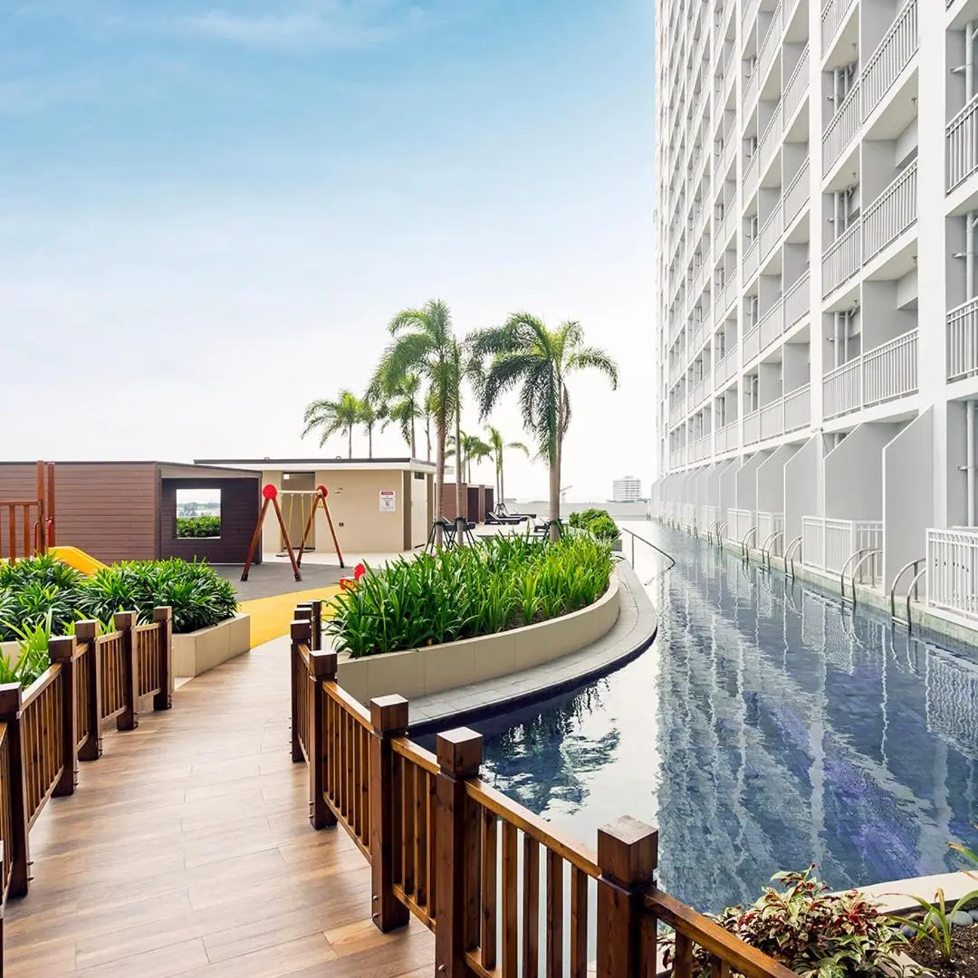 Image 4 of Condo Near MOA, NAIA, PICC, & CCP that is comfy with a view!
