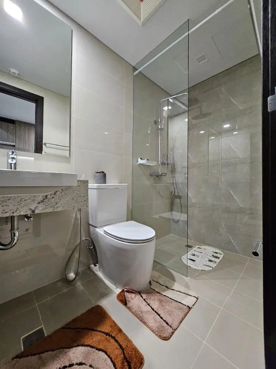 Image 5 of Condo Suite 1 Bedroom McKinley West Taguig City