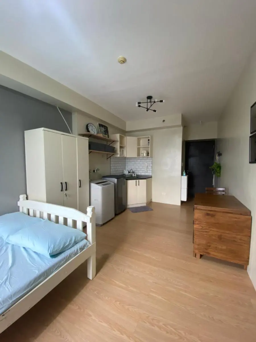 Image 3 of Condo near ATC- Molito Alabang, Muntinlupa