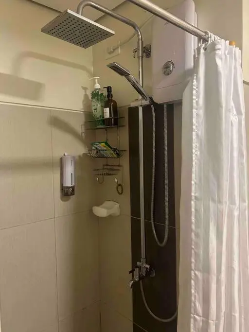 Image 3 of Condo with Bayview in Manila (along Roxas Boulevard)