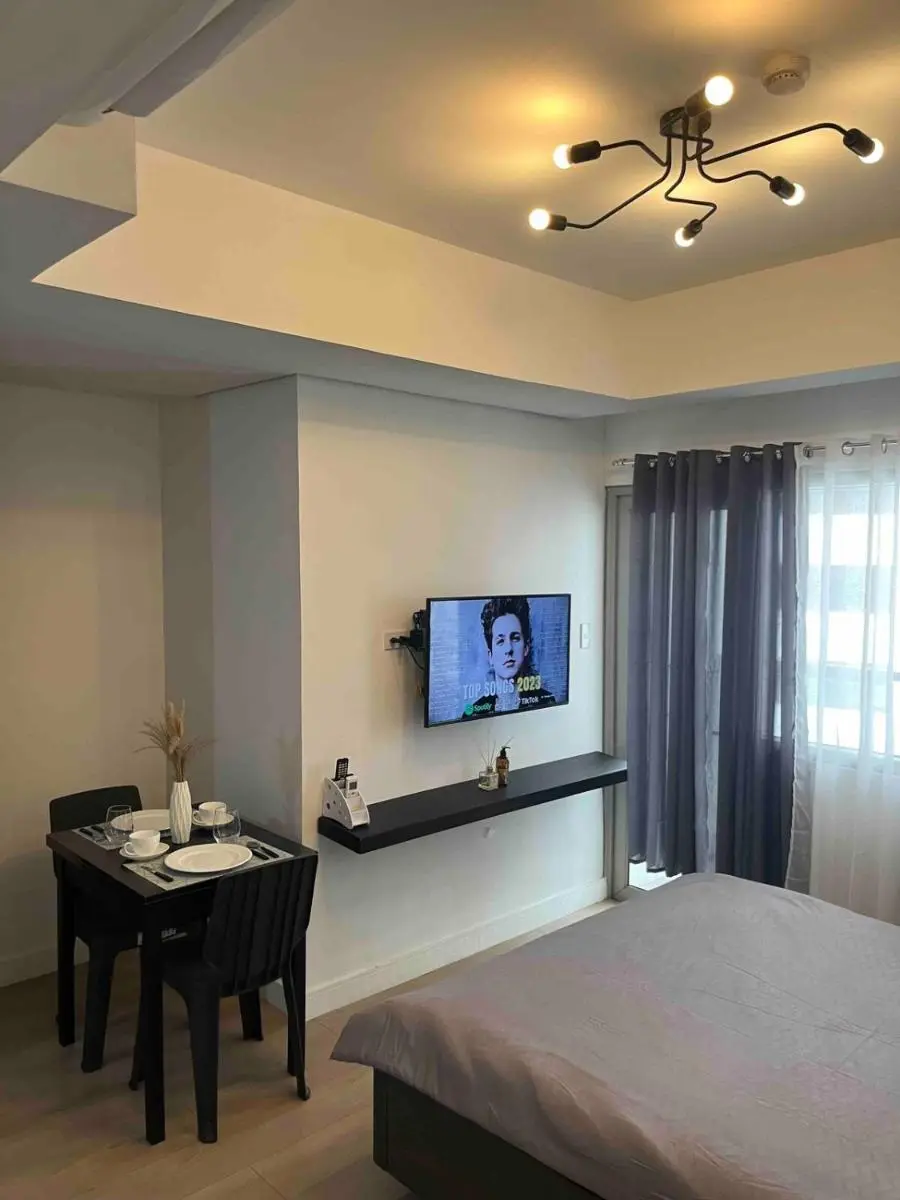 Image 6 of Condotel 1 Bedroom Across SM Aura