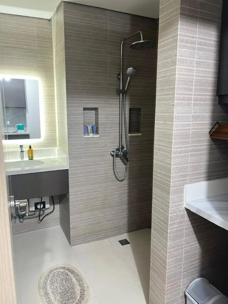 Image 4 of Condotel 1 Bedroom Across SM Aura