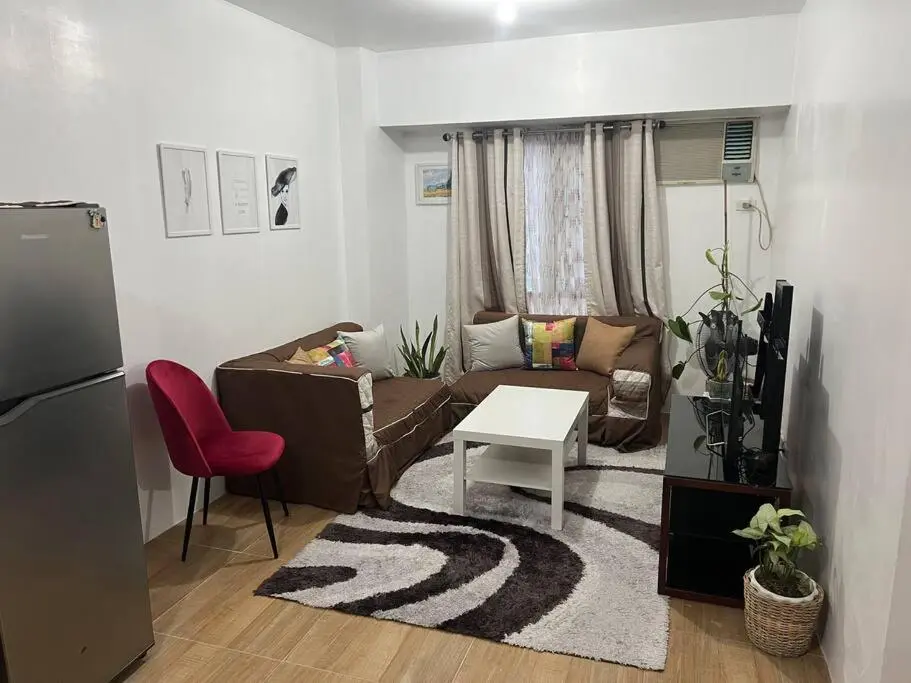 Image 4 of Convenient 2-Bedroom Condo Unit in the Metro