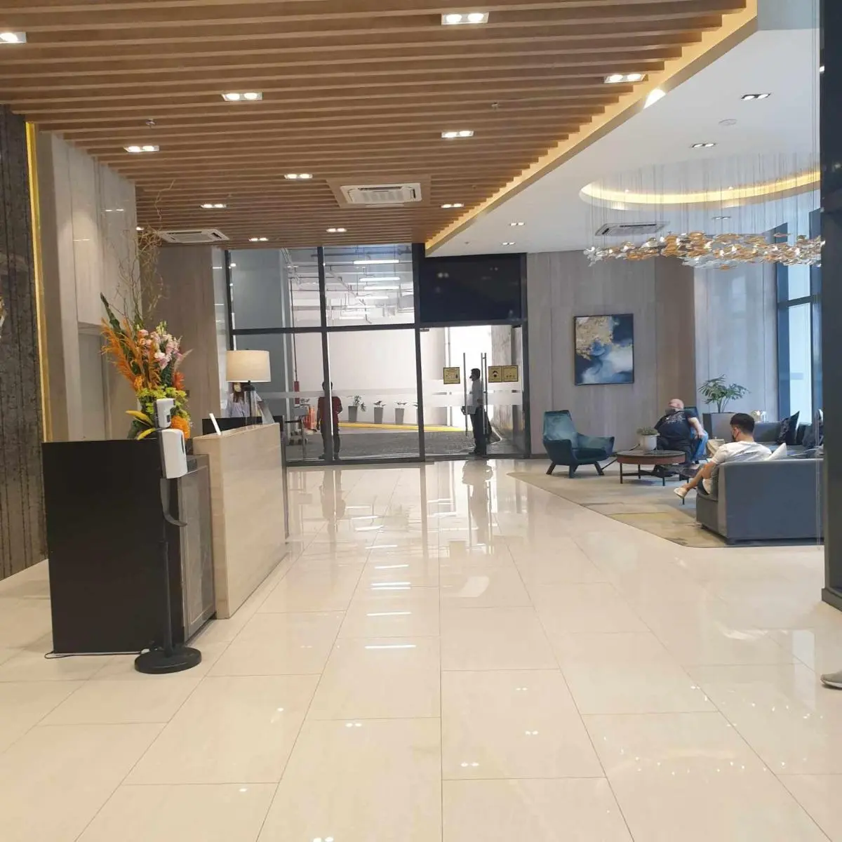 Image 6 of Cozy 1BR UPTOWN PARKSUITES Tower1 BGC