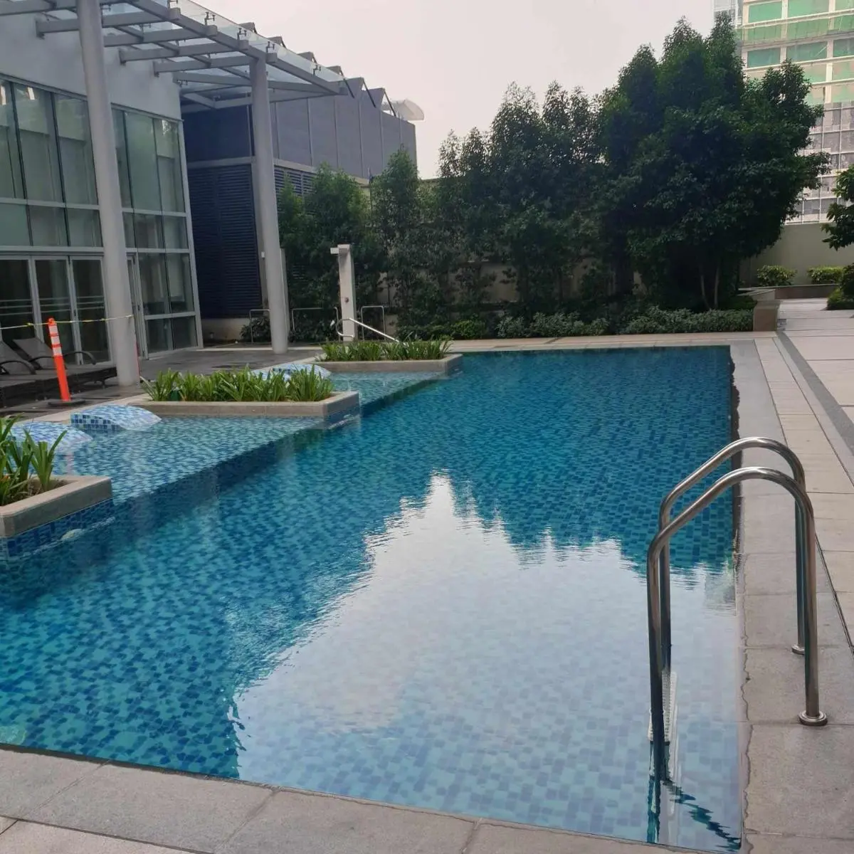 Image 4 of Cozy 1BR UPTOWN PARKSUITES Tower1 BGC