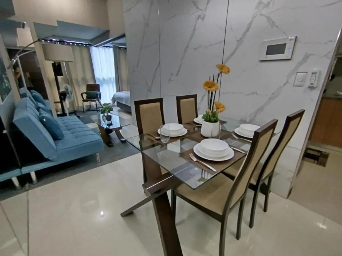 Image 1 of Cozy 1BR UPTOWN PARKSUITES Tower1 BGC