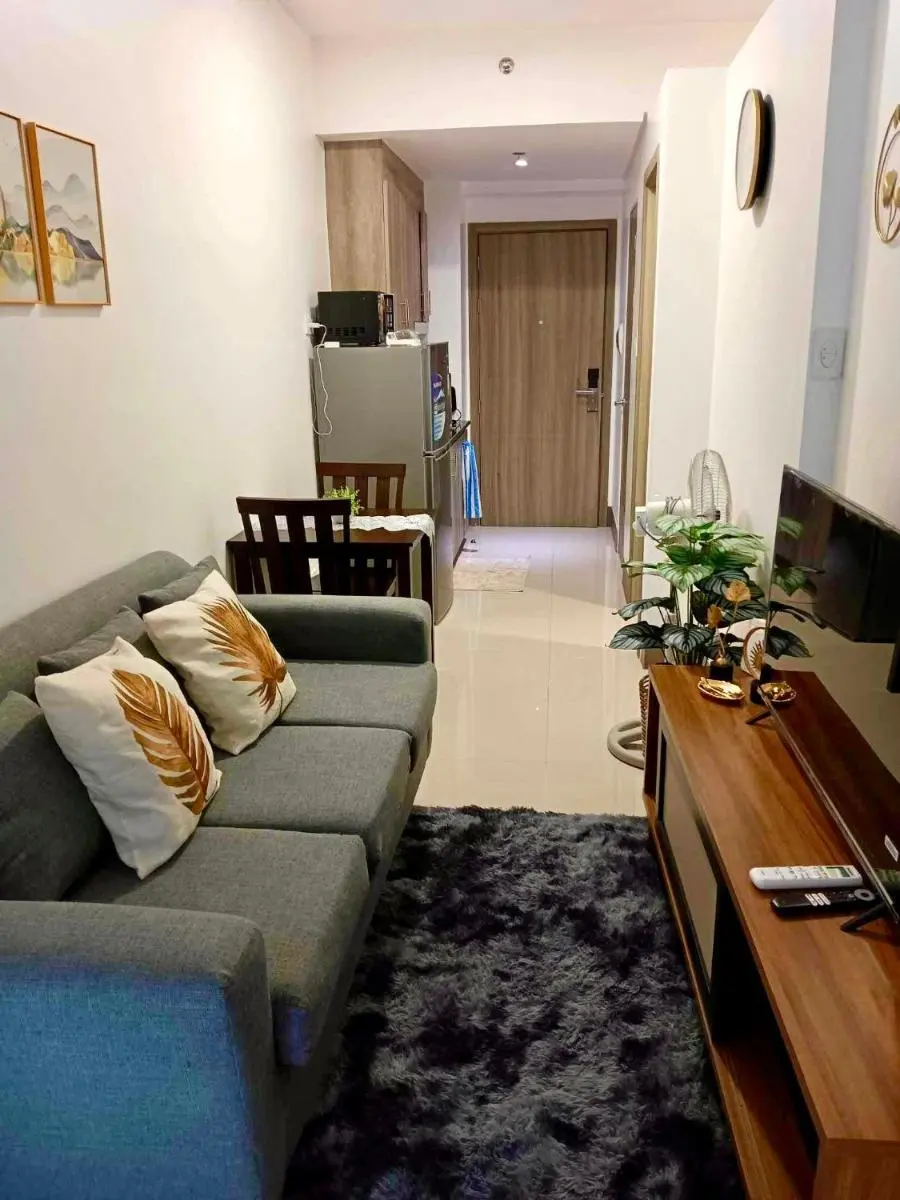Image 2 of Cozy 1BR w/Wifi&Netflix in FAME near Shaw MRT