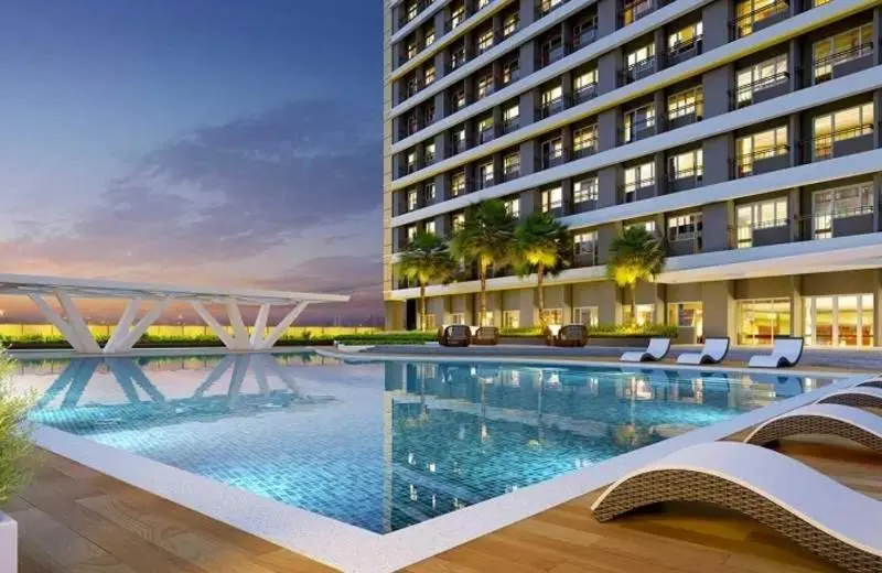Image 2 of Cozy 1BR with balcony at Fame Residences