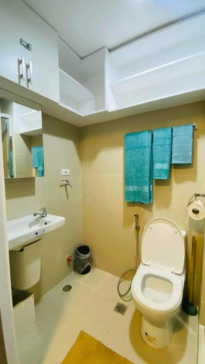 Image 3 of Cozy 1Br with Netflix & Balcony Pool View Condo
