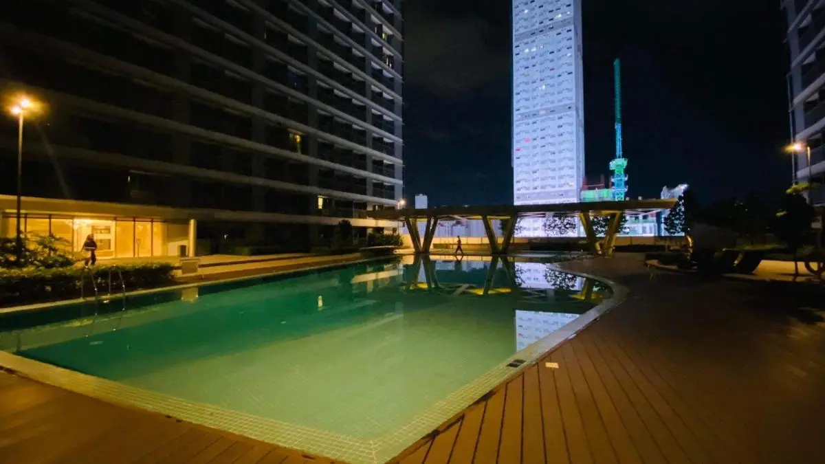 Image 2 of Cozy 1Br with Netflix & Balcony Pool View Condo