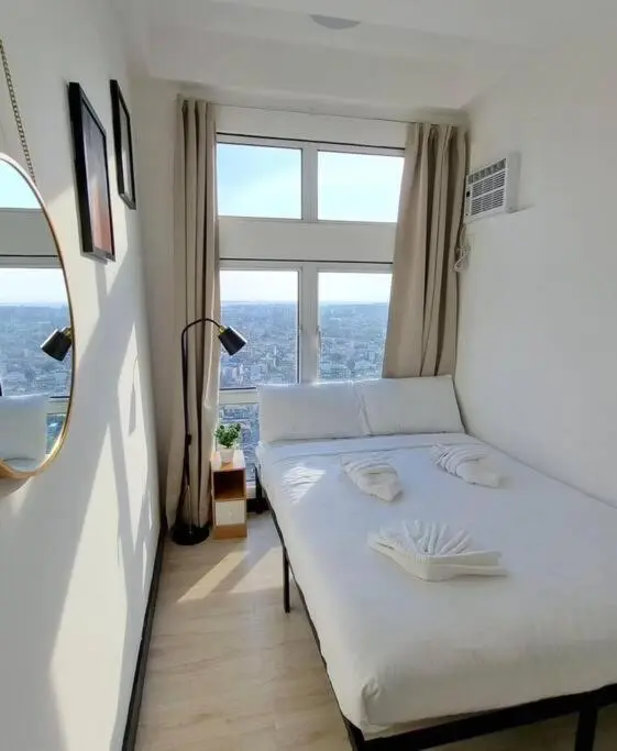 Image 3 of Cozy 1 BR San Lorenzo Place Netflix 4KM NAIA