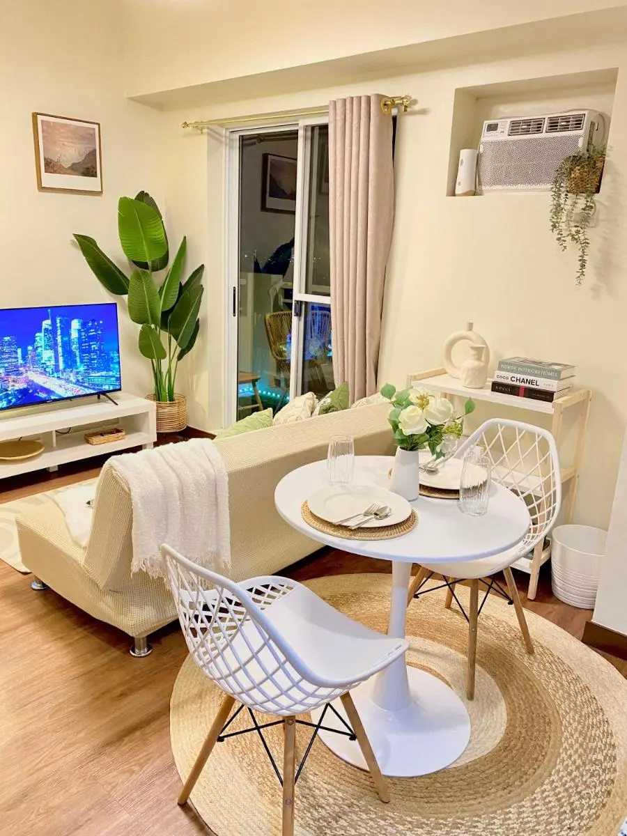 Image 4 of Cozy 1 BR Scandinavian/Tropical Condo with Balcony & Parking