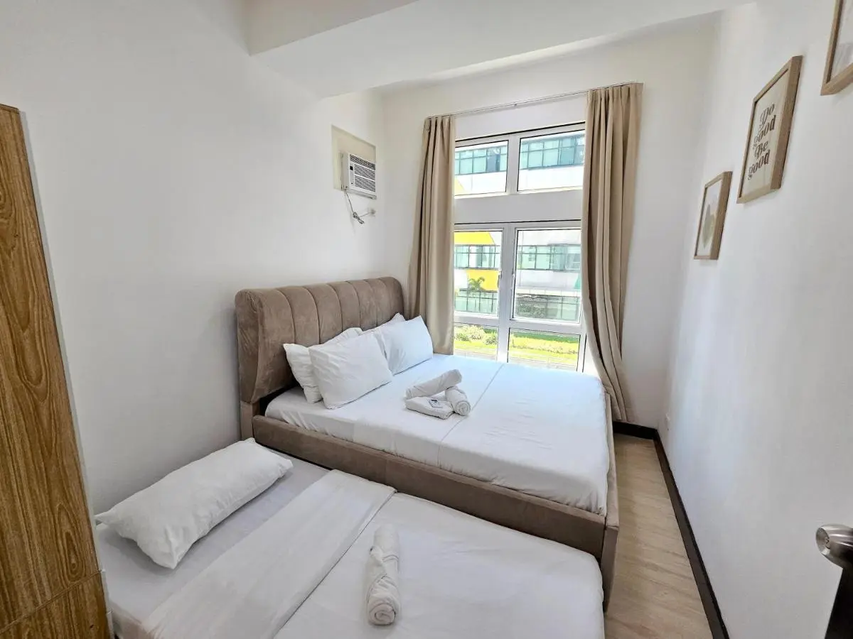Image 1 of Cozy 2BR 2Bath San Lorenzo Place Netflix 4KM NAIA