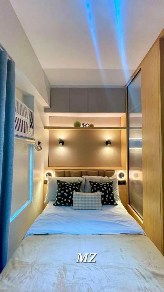 Image 3 of Cozy Corner Haven near Venice Grand Canal Mall