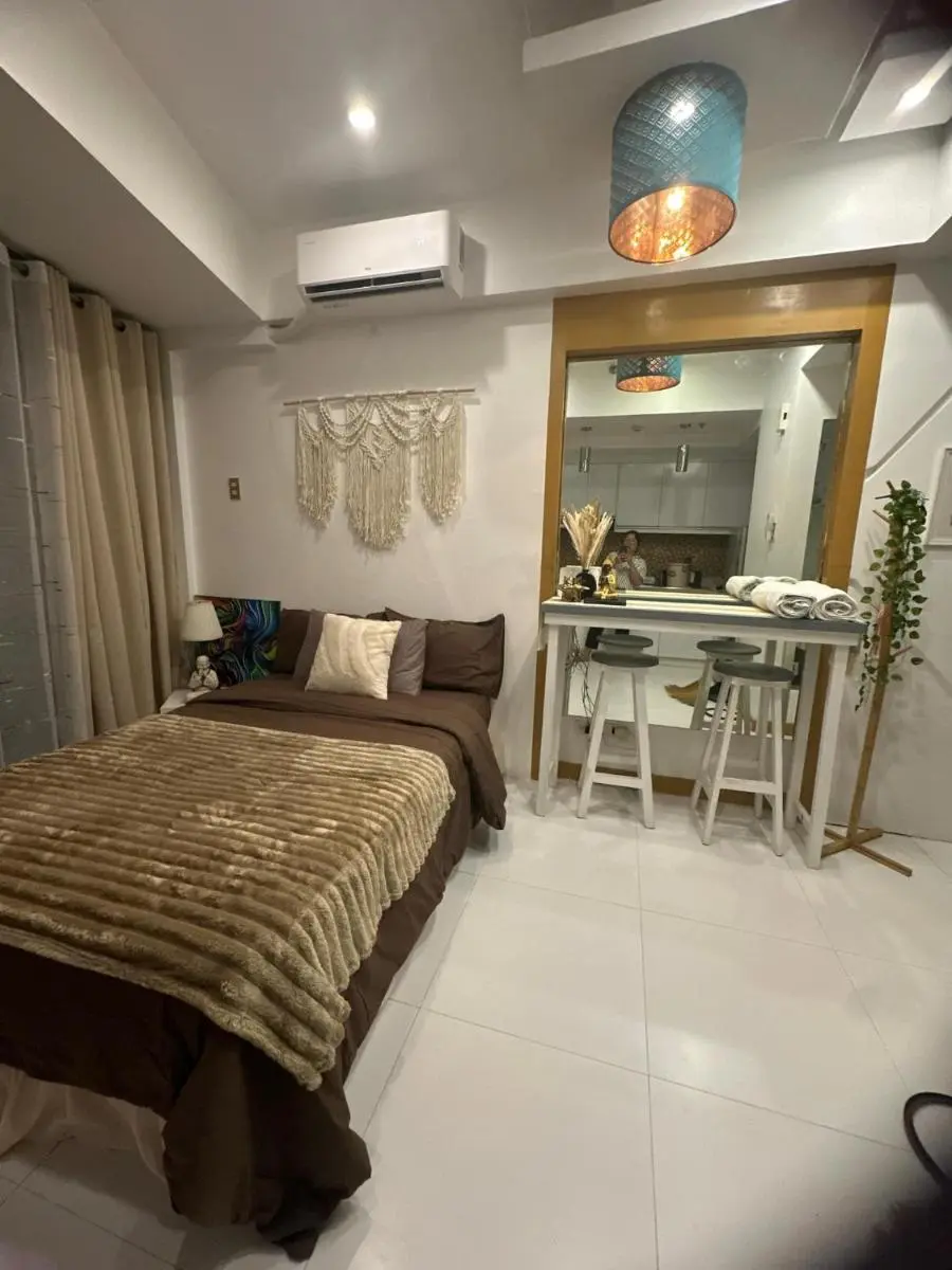 Image 3 of Cozy Place with City View at Greenbelt Makati