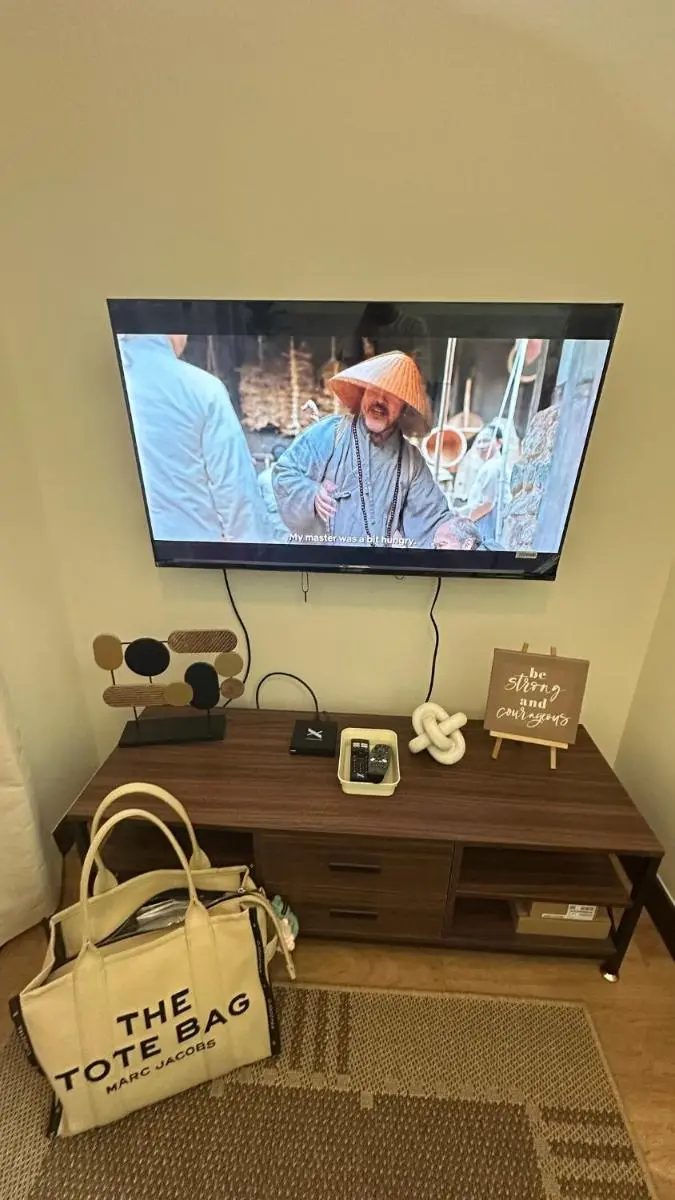 Image 5 of Cozy QC Condo with Karaoke Pool & Fast WiFi