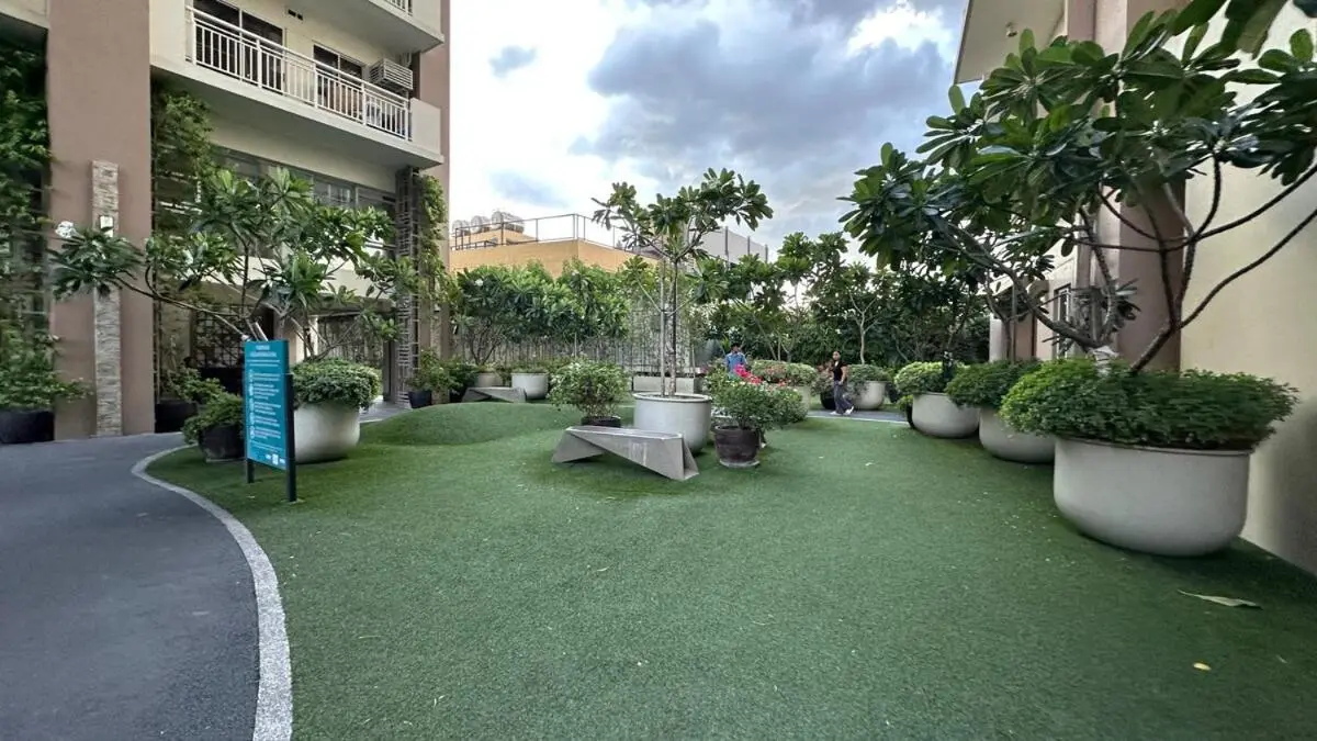 Image 6 of Cozy QC Condo with Karaoke Pool & Fast WiFi