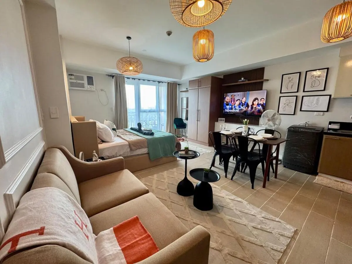 Image 5 of Cozy Staycation Venice with Balcony Mckinley near Bgc
