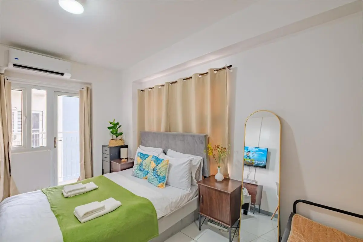 Image 1 of Cozy Studio with Balcony Netflix Free Access to POOL and GYM 100mbps