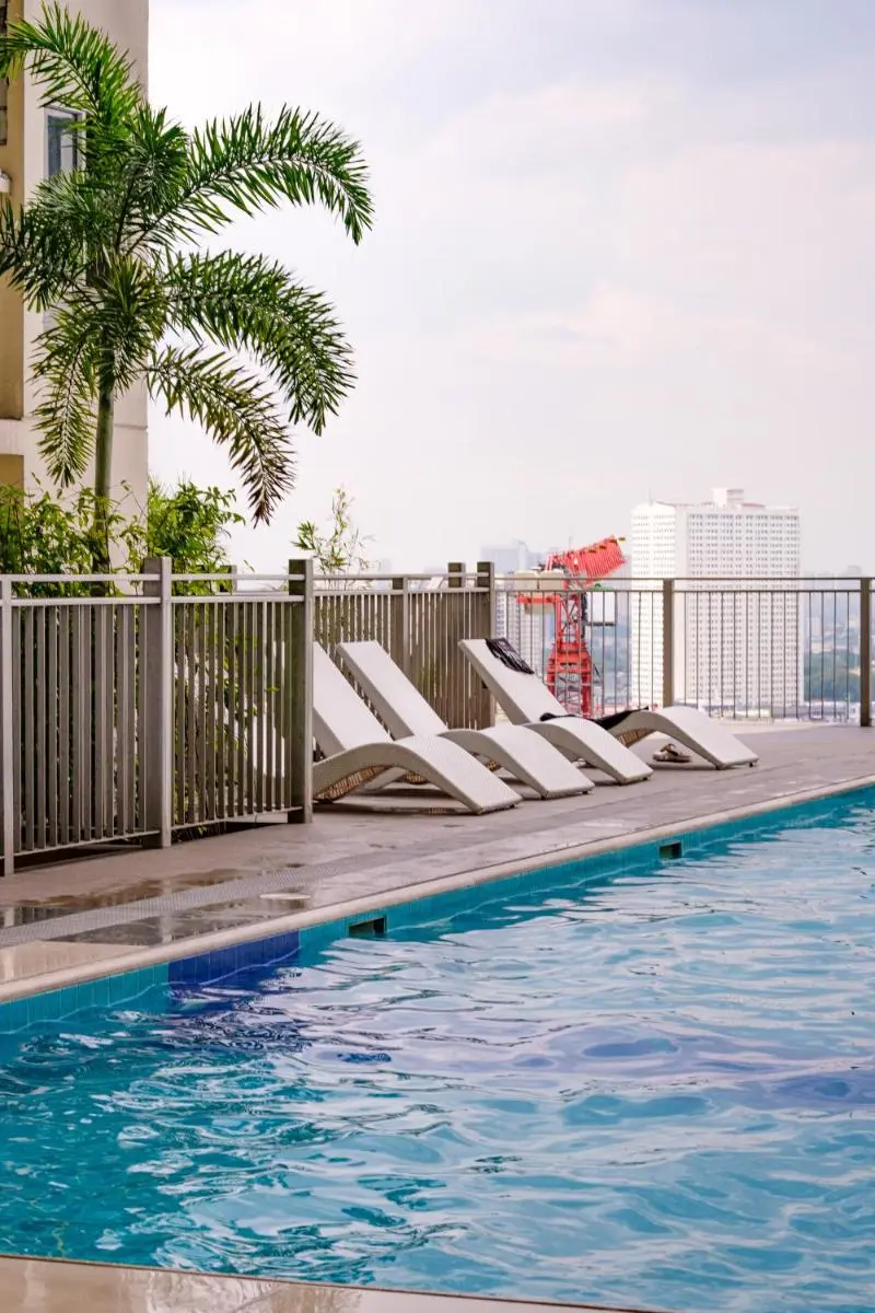 Image 4 of Cozy Studio with Balcony Netflix Free Access to POOL and GYM 100mbps
