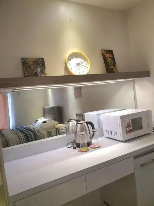 Image 4 of Cozy Studio with Beautiful View & FREE Netflix Access
