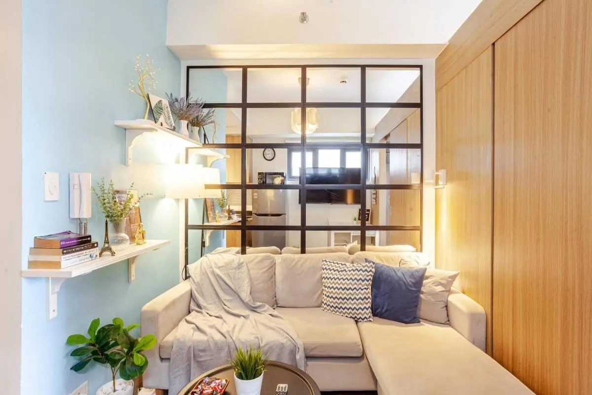Image 1 of Cozy & Homey 1BR Apartment near MOA facing Pool with Own Parking with Netflix & DisneyPlus & up to 200mbps Wifi