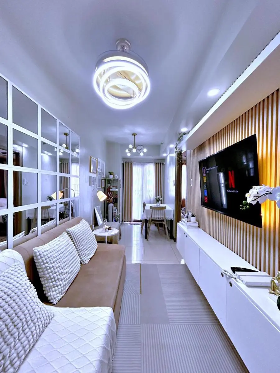 Image 1 of Cozypura Staycation near MOA, Airport , with free fast WIFI, Netflix and pay parking
