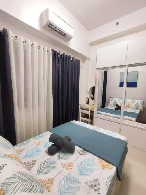 Image 3 of Da Residence-1BR in MOA w/ direct pool access