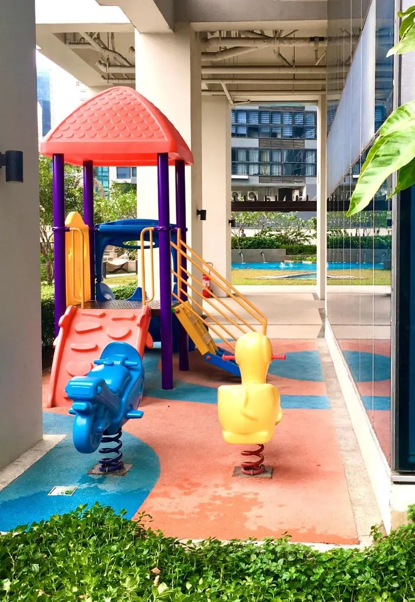 Image 6 of Daniella’s Modern & Cozy Suite in Uptown BGC