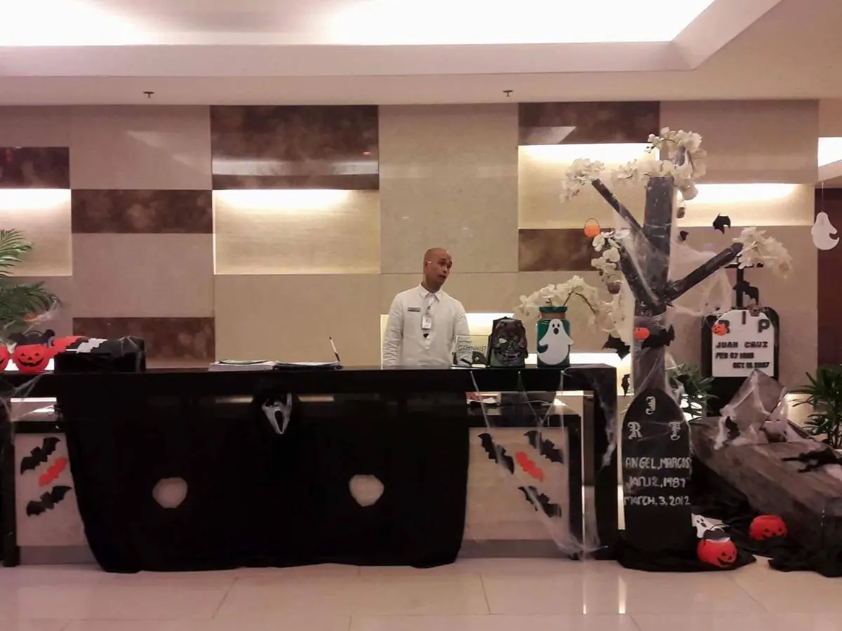 Image 1 of De Luxe, Standard and Studio Suites -The Breeze Residences-close to Airport,Mall of Asia, US Embassy