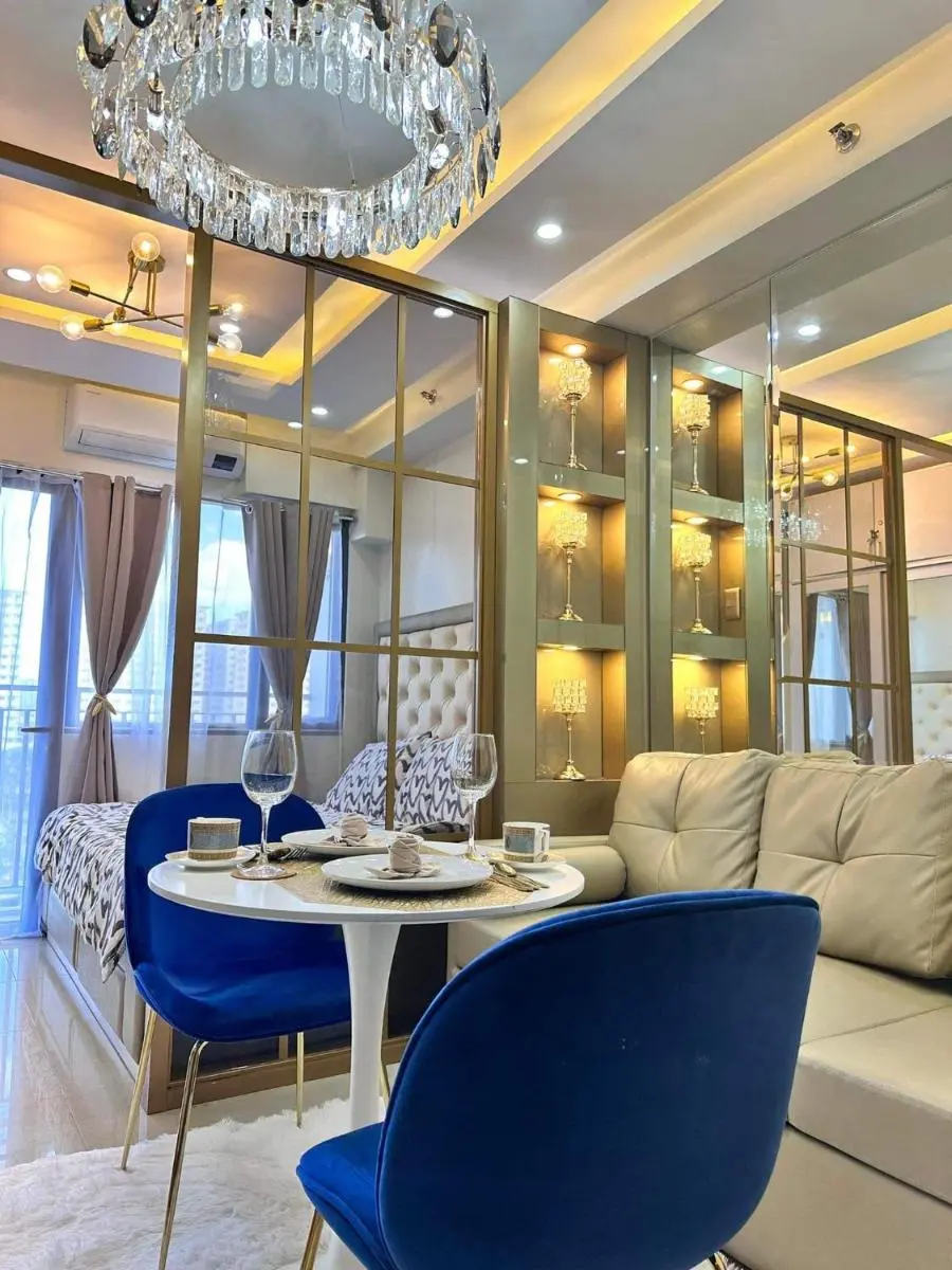 Image 3 of Deluxe Suites Razelles 2 at Shore 2 Residences Tower 1