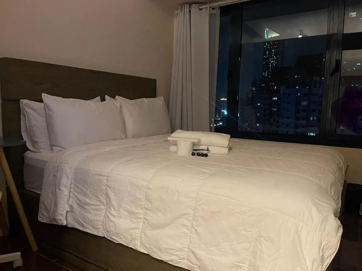 Image 1 of Destina at Air Residence Makati, MetroManila, Netflx