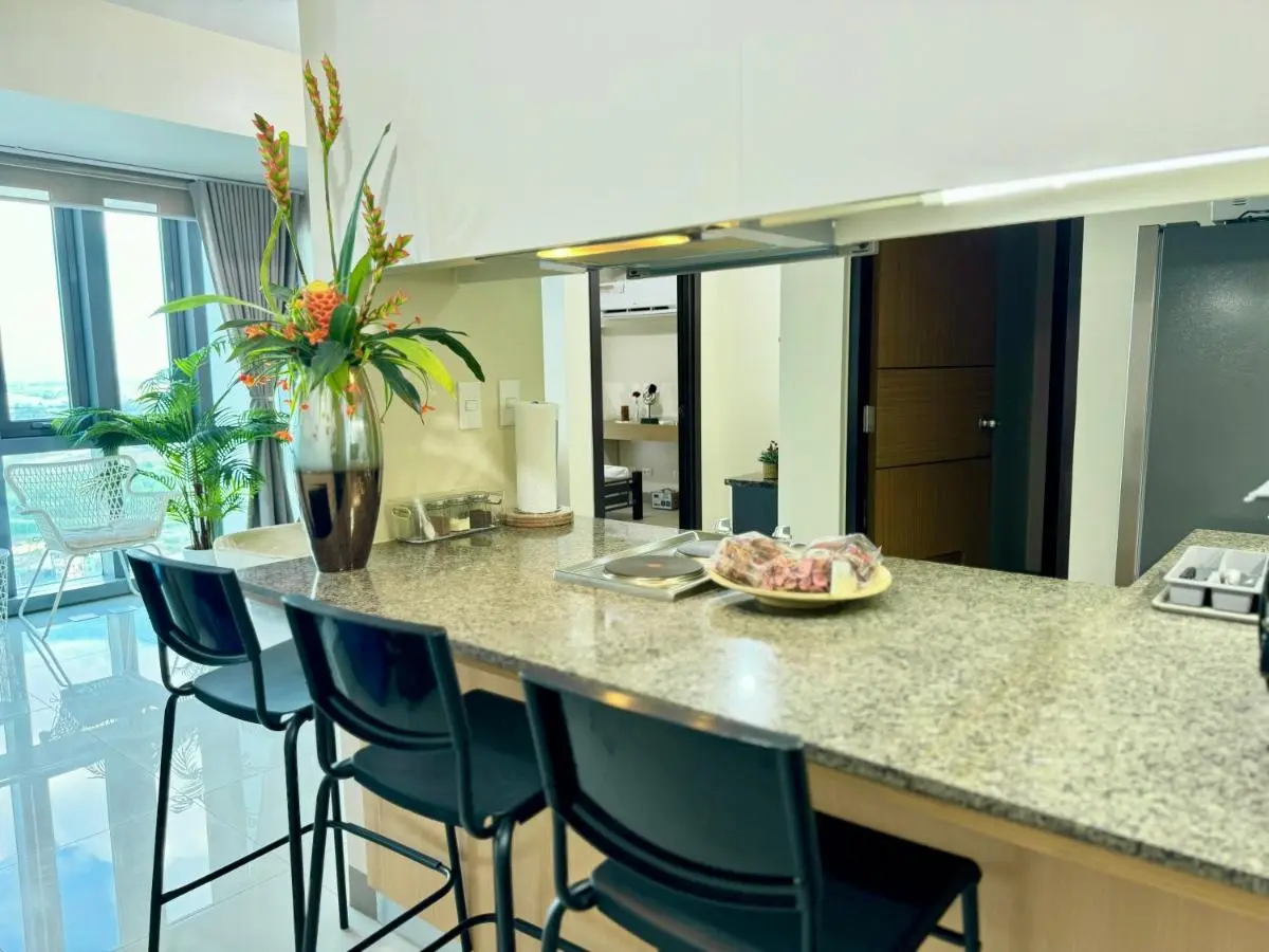 Image 4 of Eastwood Global Plaza Luxury 1Bed Room with 2 Toilets and Laundry Room