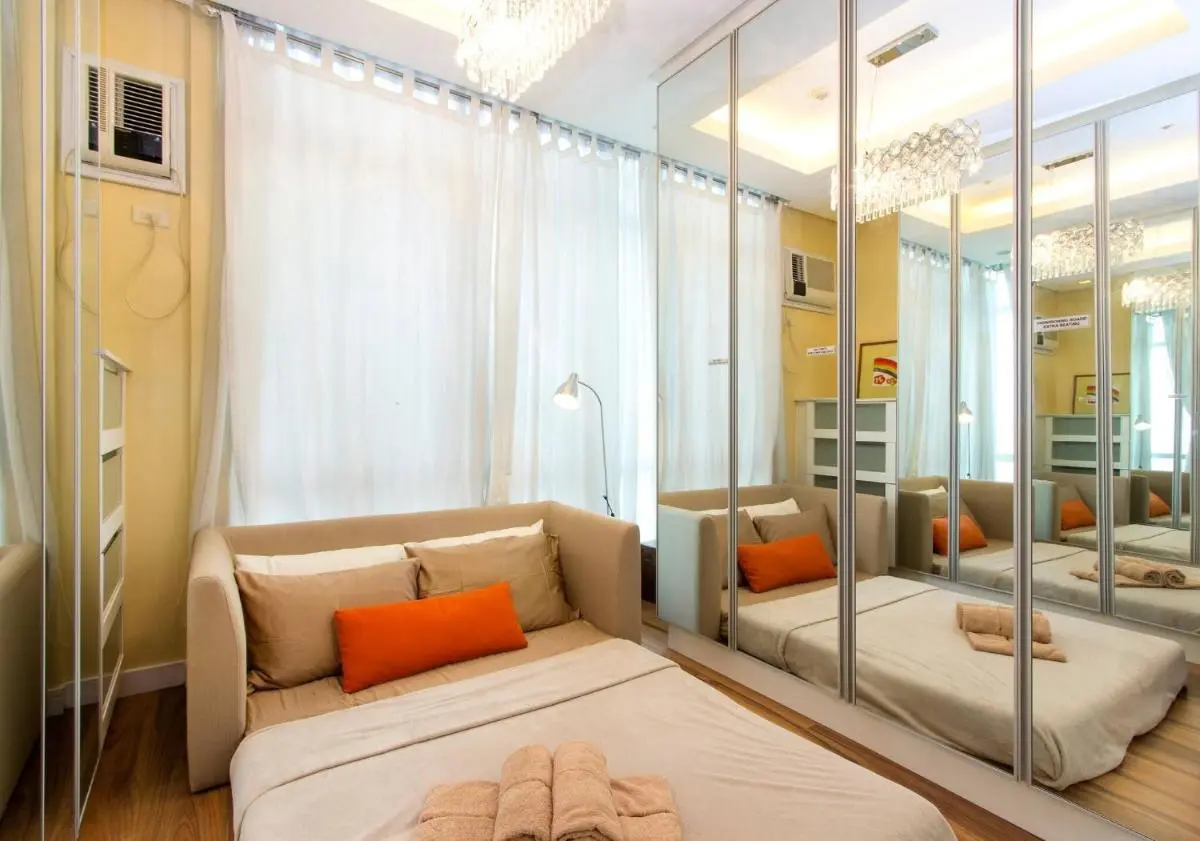 Image 1 of Elegant 2BR Apartment in Upscale Fort BGC Fast Wifi