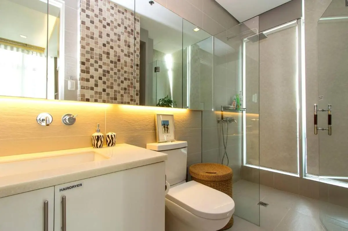 Image 2 of Elegant 2BR Apartment in Upscale Fort BGC Fast Wifi