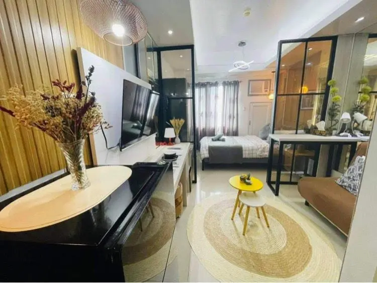 Image 2 of Elegant Condotel at Grass Residence