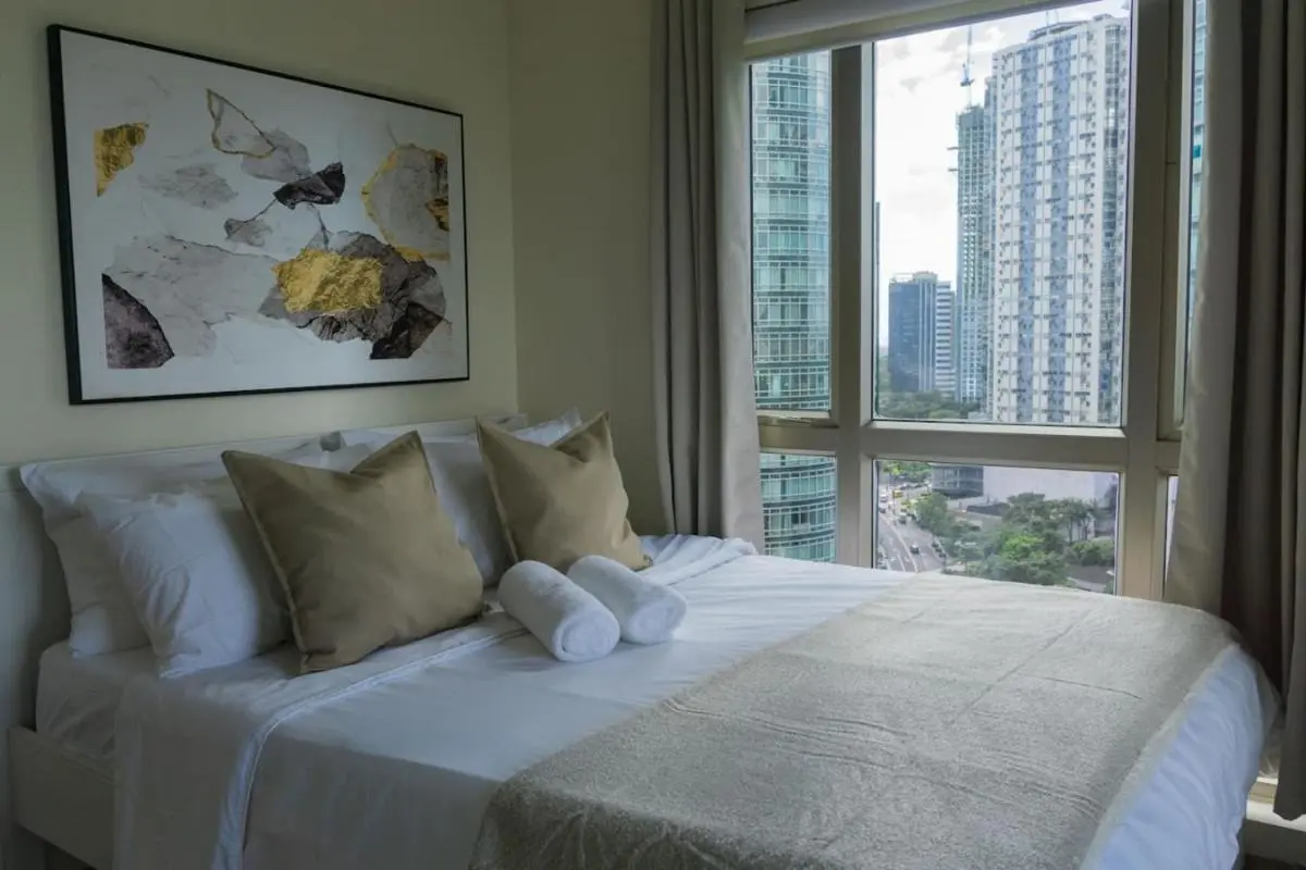 Image 1 of Elegant and Modern 2 BR Home Golf Skyline View