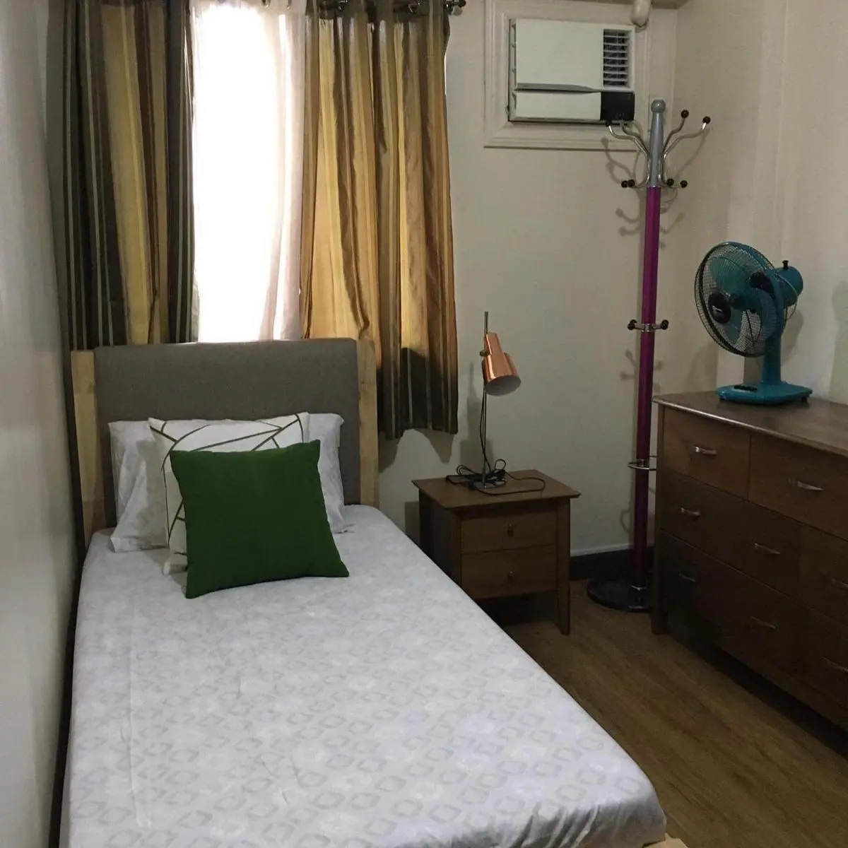 Image 3 of FULLY FURNISHED 2 BEDROOM next to SM FAIRVIEW and TERRACES QC by The Redwoods