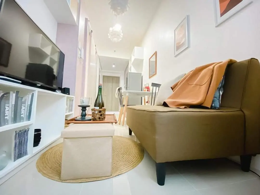Image 2 of Fame Residences Tower-1 Unit 3207 in Mandaluyong 1 Br w Balcony City view