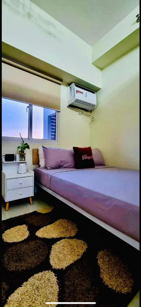Image 4 of Field Residence SMDC 1BR w/ Netflix