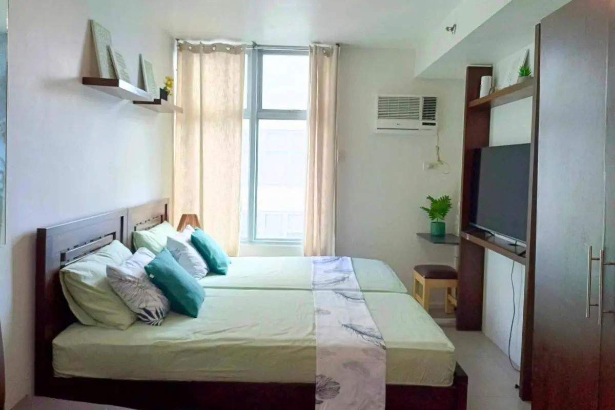 Image 1 of Fully-furnished Condo Accommodation in Makati