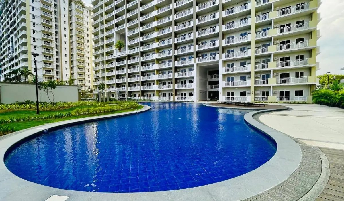 Image 1 of Gina Staycation The Atherton DMCI Parañaque