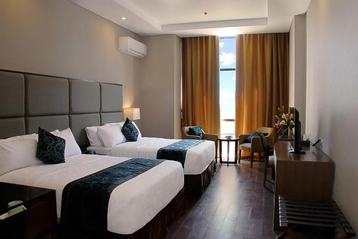 Image 1 of Golden Phoenix Hotel – Manila