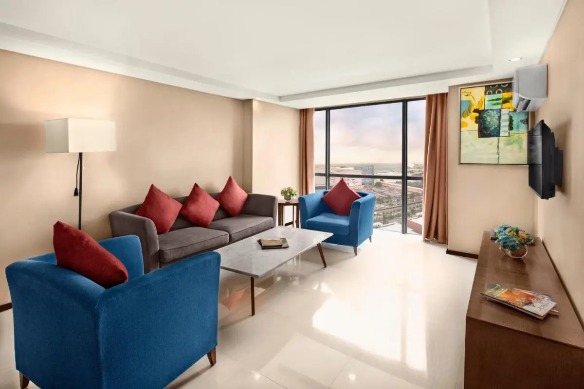 Image 4 of Golden Phoenix Hotel – Manila