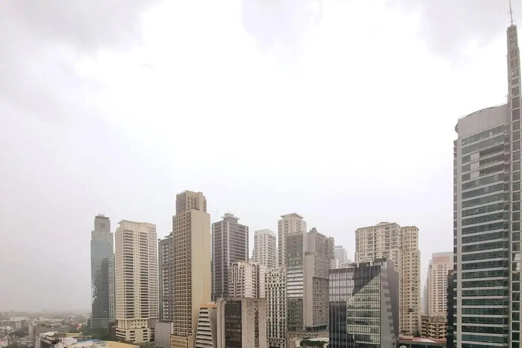 Image 1 of Good Value Makati Studio Unit – Pool View With Balcony
