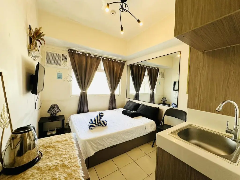 Image of Great View@Fully Equipped Condo w/ WiFi NETFLIX @the Metro